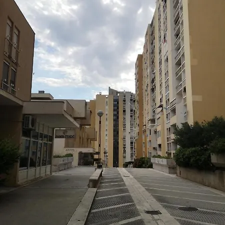 Hidden Oasis Luxury Apartamento Split